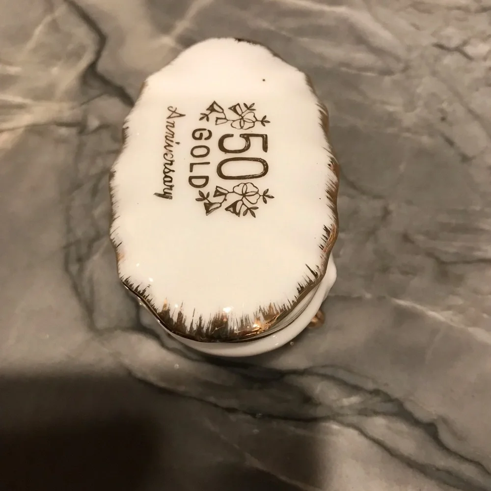 Vintage 50th Gold Anniversary Porcelain Ring Keepsake Box Footed Japan 3” X 2”